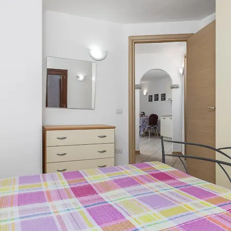 Trilo Orizzonti 20 Apartment Golfo Aranci