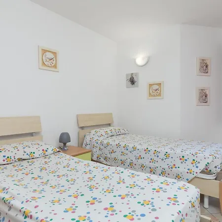 Apartment Trilo Orizzonti 20 *